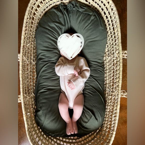 Snuggle Me Organic co sleeper pillow - Picture 3 of 5